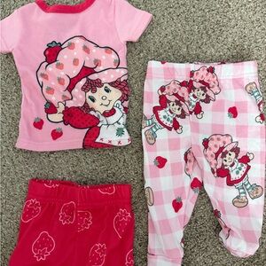 Strawberry shortcake baby girl pjamas